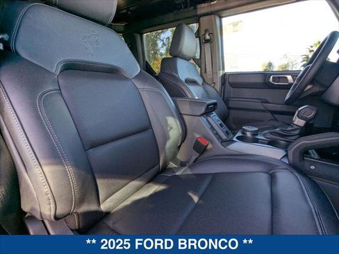 New 2025 Ford Bronco Badlands image 22