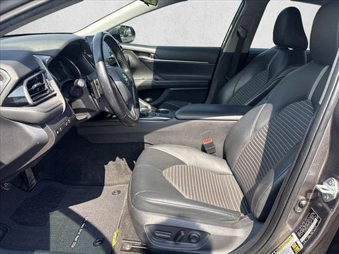 Certified 2022 Toyota Camry SE FWD image 10
