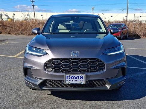 Certified 2026 Honda HR-V LX image 2