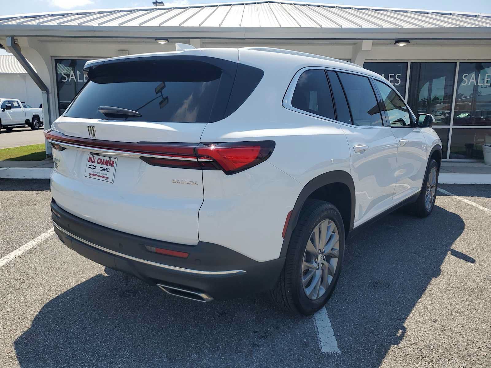 Used 2026 Buick Enclave Preferred FWD image 8