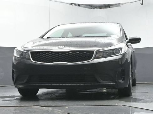 Used 2017 Kia Forte LX FWD image 31