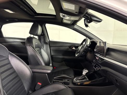 Used 2023 Kia Forte GT-Line w/ GT-Line Premium Package FWD image 18