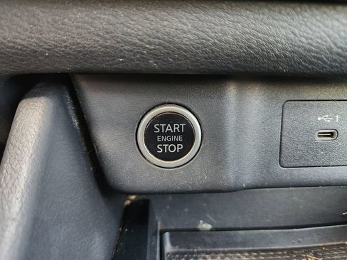 Used 2023 Nissan Rogue SV FWD image 20