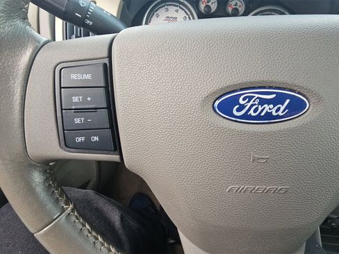 Used 2008 Ford Focus SE image 11