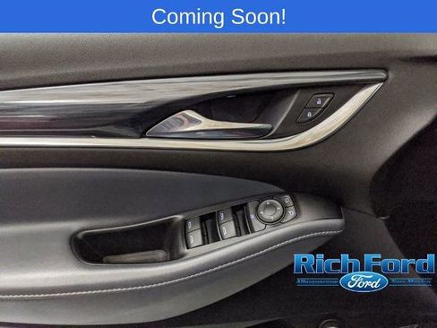 Used 2022 Buick Enclave Essence w/ Experience Buick Package image 21