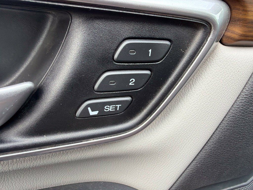 Used 2017 Honda CR-V EX-L image 19