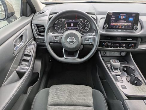 Certified 2024 Nissan Rogue SV image 18