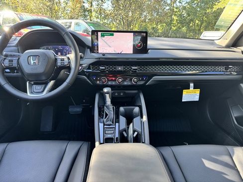 New 2025 Honda Accord Touring image 9