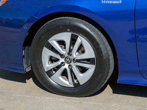 Used 2017 Toyota Prius Four image 53