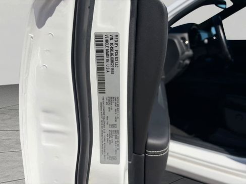 Used 2024 Dodge Durango SRT AWD/4WD image 33