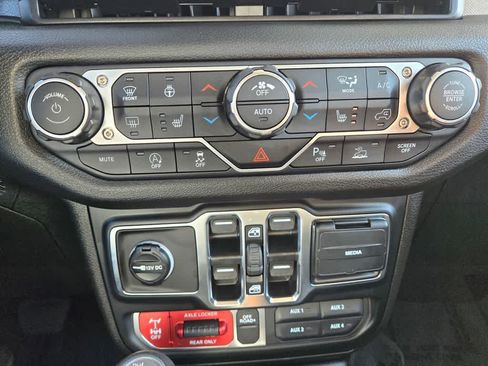 New 2026 Jeep Gladiator Rubicon image 19