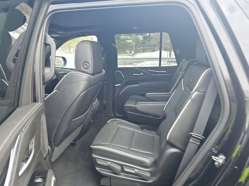 Used 2024 Cadillac Escalade Sport w/ Touring Package image 12