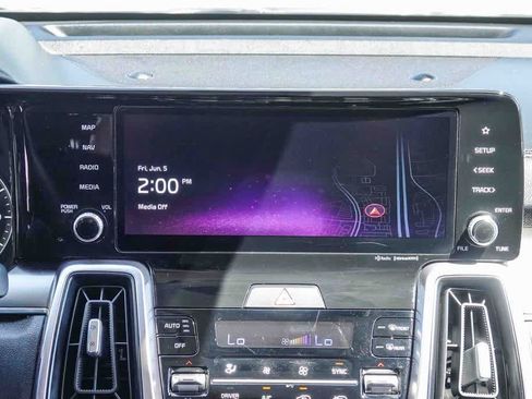Certified 2023 Kia Sorento EX FWD image 11
