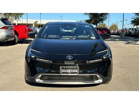 New 2026 Toyota Prius Plug-In Hybrid FWD image 2