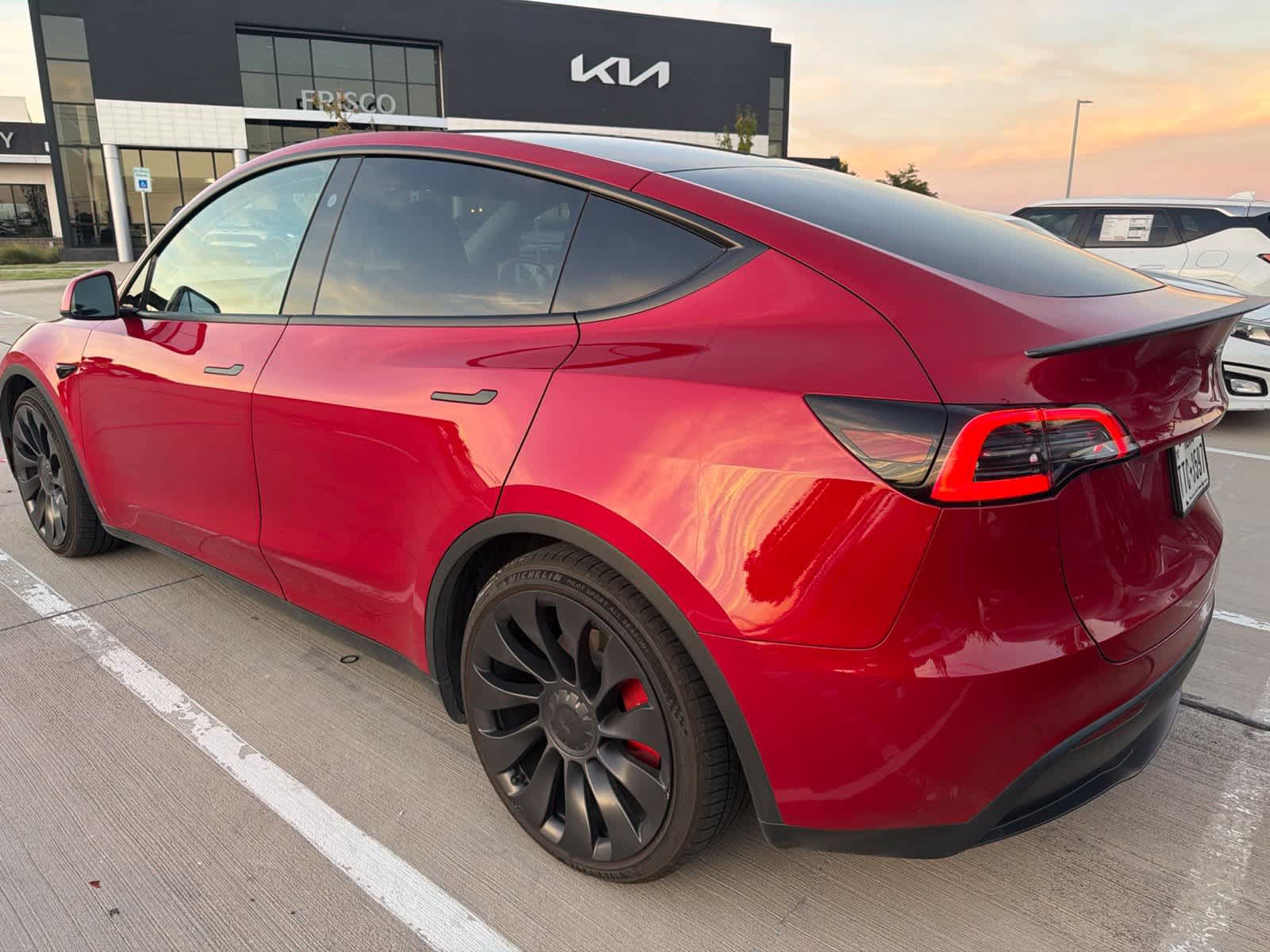 Used 2023 Tesla Model Y Performance AWD/4WD image 3