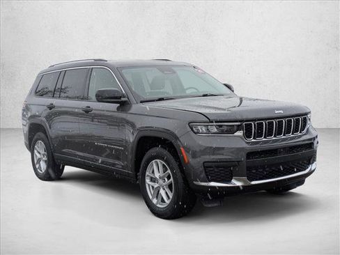Used 2021 Jeep Grand Cherokee L Laredo w/ Luxury Tech Group I image 3