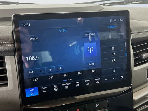 Used 2024 Ford Expedition XLT image 21