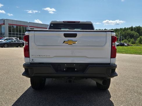 Used 2025 Chevrolet Silverado 3500 W/T AWD/4WD image 4