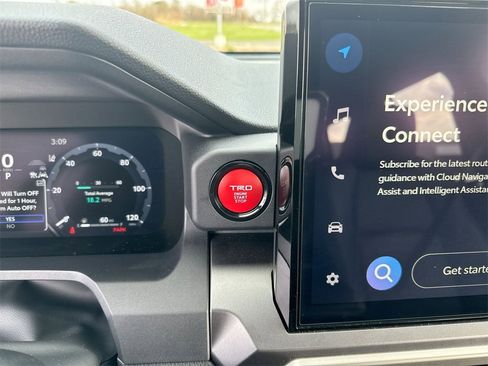 Used 2025 Toyota 4Runner TRD Off-Road Premium image 22