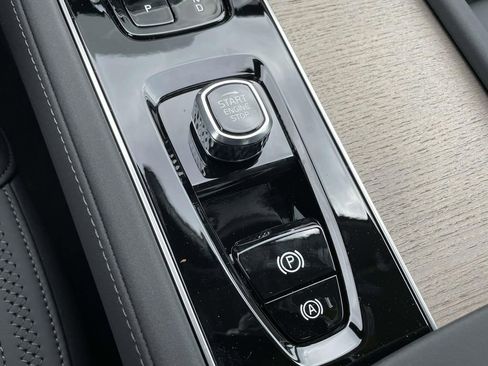 New 2026 Volvo XC60 B5 Plus w/ Protection Package Premier image 24