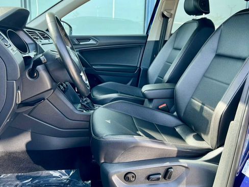Used 2021 Volkswagen Tiguan SEL AWD/4WD image 13