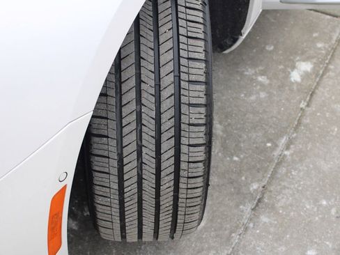 Used 2018 Cadillac XTS Luxury image 12