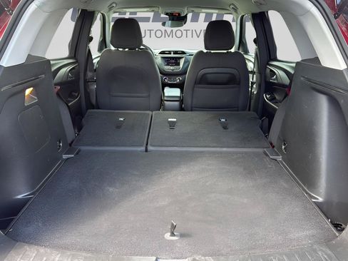 Used 2023 Chevrolet TrailBlazer LT FWD image 31