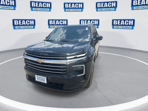 Used 2026 Chevrolet Traverse LT AWD/4WD image 4
