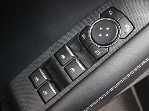 Used 2021 Ford Mustang Mach-E Premium image 12