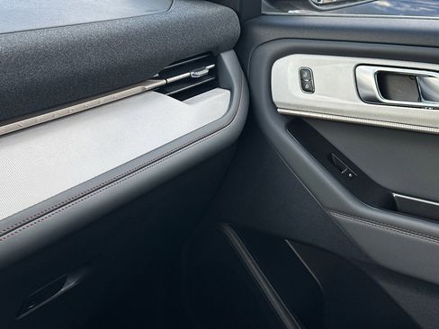 New 2026 Ford Explorer Active w/ Active Comfort Package image 33