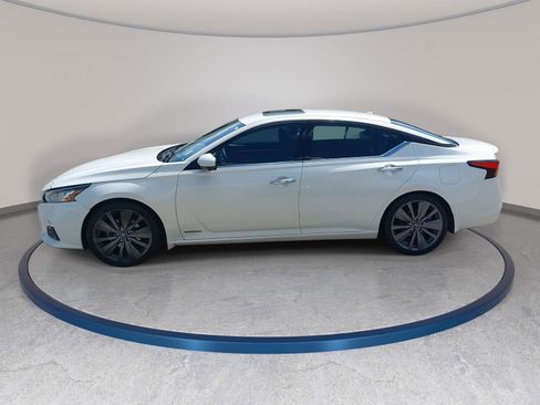 Used 2019 Nissan Altima 2.0 Edition One image 8