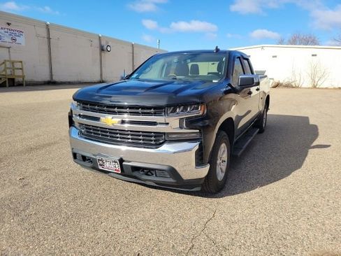 Used 2020 Chevrolet Silverado 1500 LT w/ All-Star Edition image 3