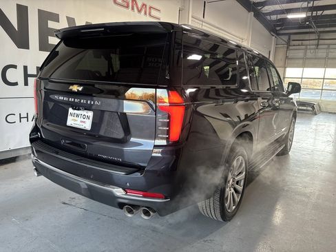 New 2026 Chevrolet Suburban Premier image 32