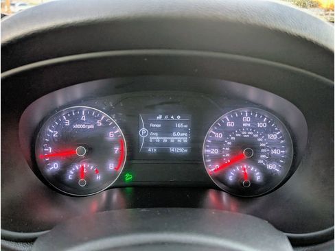 Used 2017 Kia Sportage LX image 19