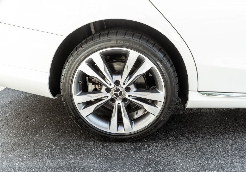 Used 2021 Mercedes-Benz C 300 4MATIC Sedan image 29