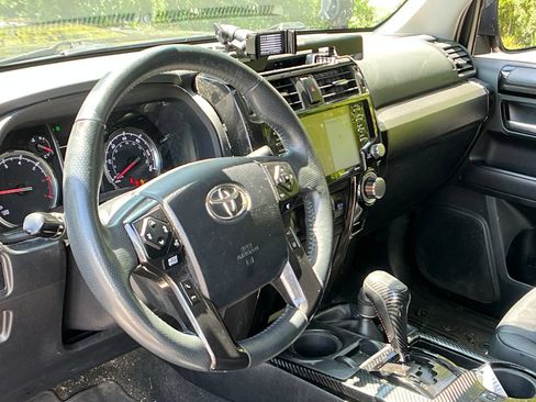 Used 2021 Toyota 4Runner Venture AWD/4WD image 6