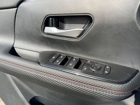 Used 2025 Nissan Kicks SR image 13