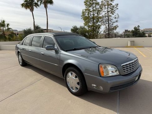 Used 2004 Cadillac De Ville Limousine FWD image 21