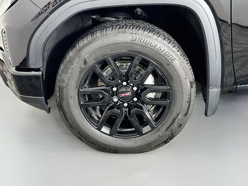 Used 2024 GMC Sierra 1500 Elevation w/ Preferred Package AWD/4WD image 11