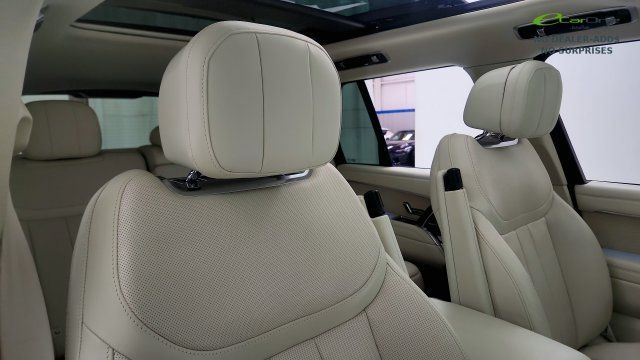 Used 2024 Land Rover Range Rover SE AWD/4WD image 34