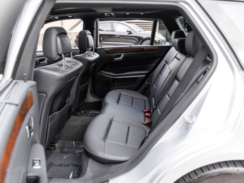 Used 2016 Mercedes-Benz E 350 4MATIC Wagon image 55