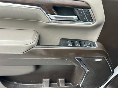 Used 2023 GMC Sierra 1500 SLT image 12