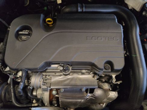 Used 2023 Chevrolet Malibu LT image 30