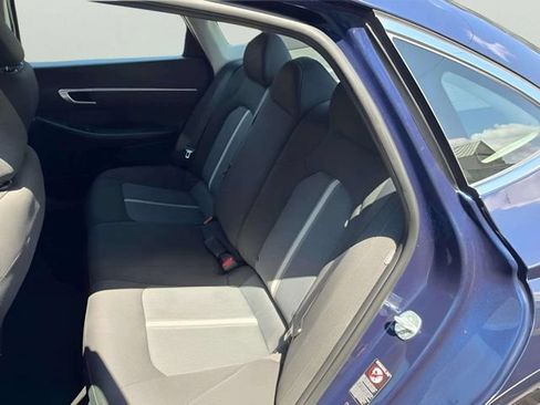 Used 2021 Hyundai Sonata SE FWD image 11