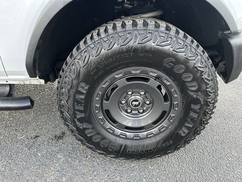 Used 2024 Ford Bronco Big Bend image 25