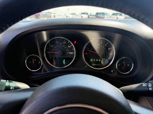 Used 2014 Jeep Wrangler Sahara w/ Connectivity Group AWD/4WD image 14