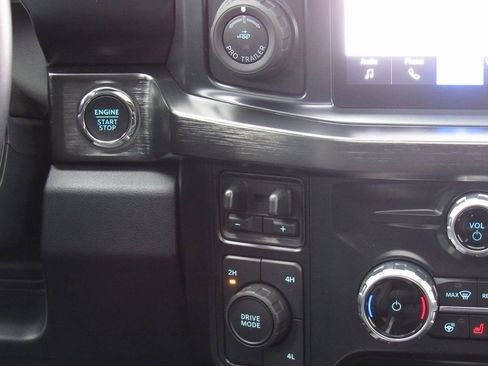 Used 2024 Ford F350 Lariat w/ Lariat Ultimate Package image 32