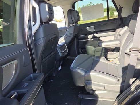 New 2026 Ford Expedition Platinum w/ Driver's Package AWD/4WD image 7