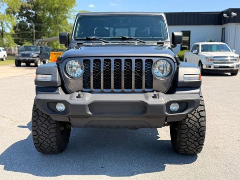Used 2020 Jeep Gladiator Sport w/ Quick Order Package 24S AWD/4WD image 4