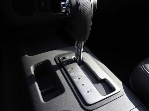 Used 2016 Nissan Frontier S image 5